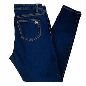 Michael Kors size 10 Izzy skinny denim jeans.